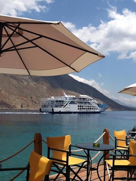 Maistrali Studio With Sea View Daire Loutro Dış mekan fotoğraf