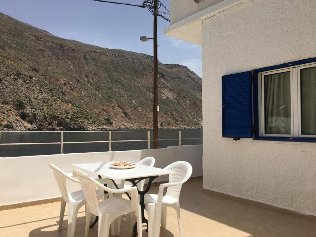 Maistrali Studio With Sea View Daire Loutro Dış mekan fotoğraf